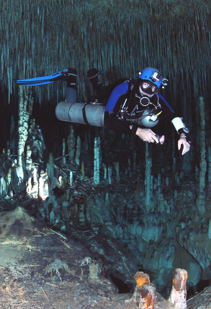 side mount cave diving training