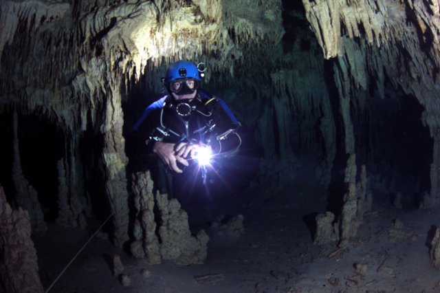 cave diving alessandro reato