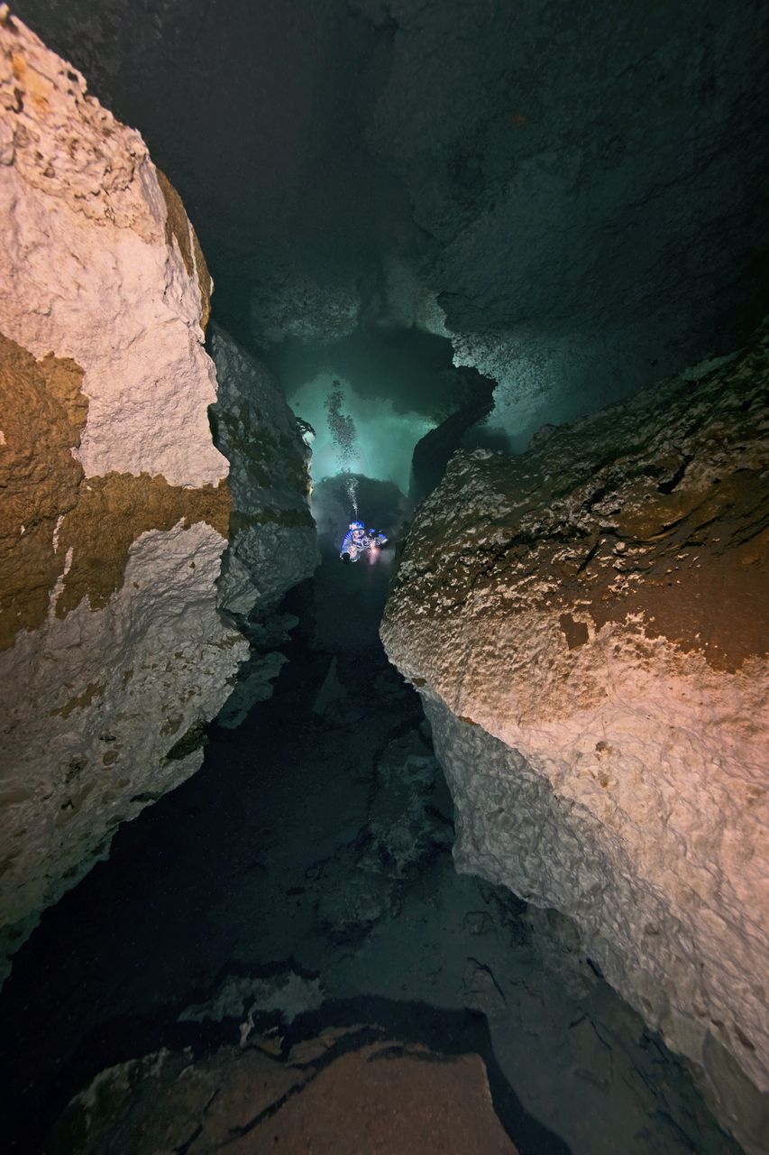 Cave Diving photo by Henning Andree alessandro reato